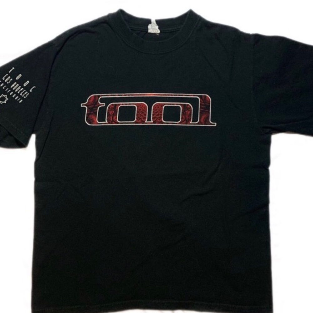 Vintage tool band tee